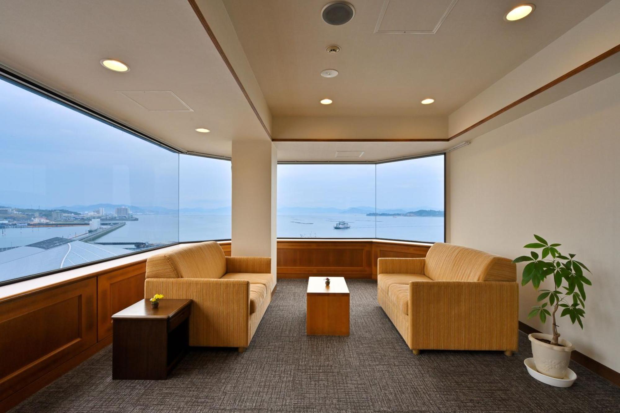 Miyajima Coral Hotel Hatsukaichi Bagian luar foto