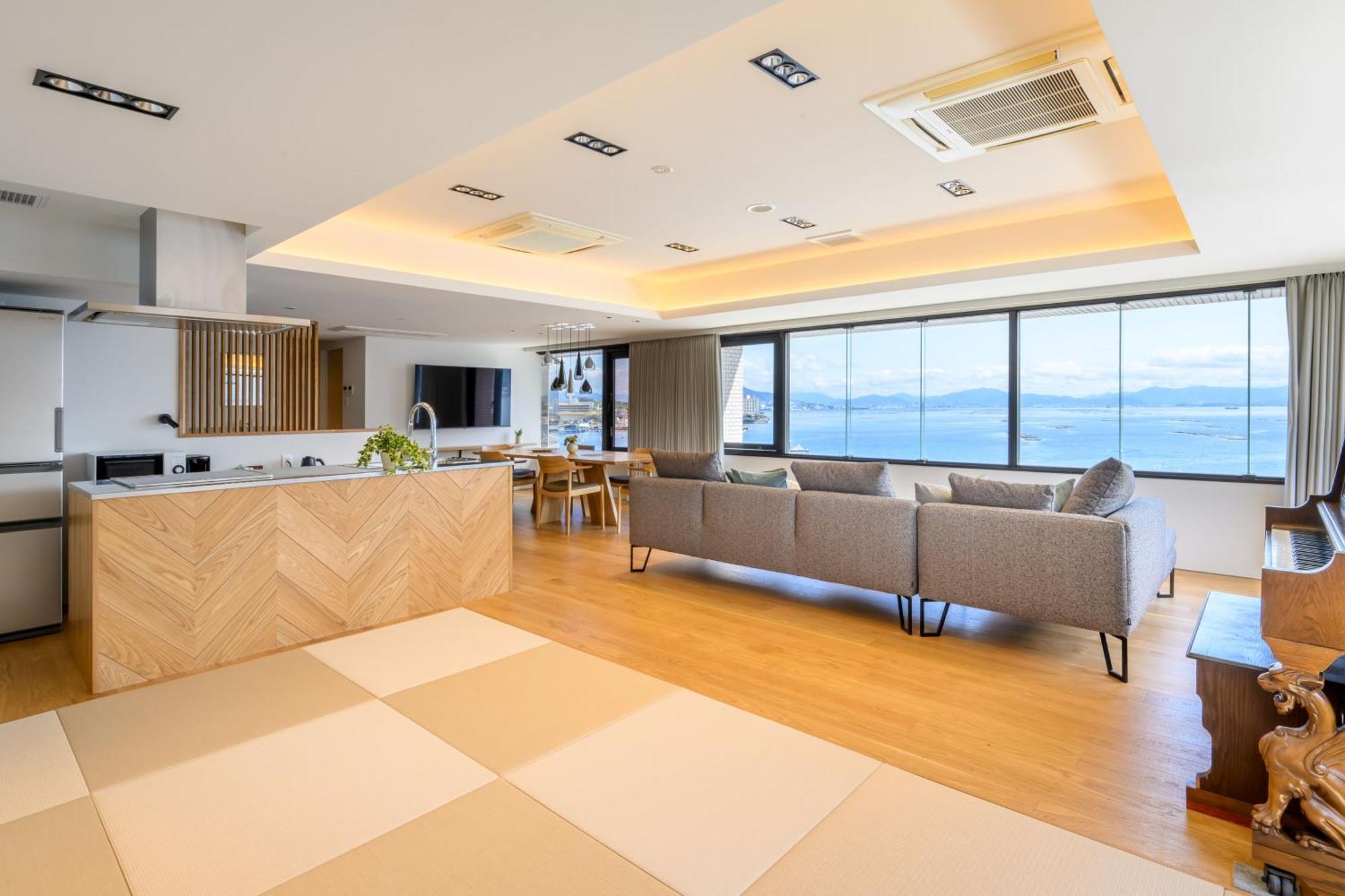 Miyajima Coral Hotel Hatsukaichi Bagian luar foto